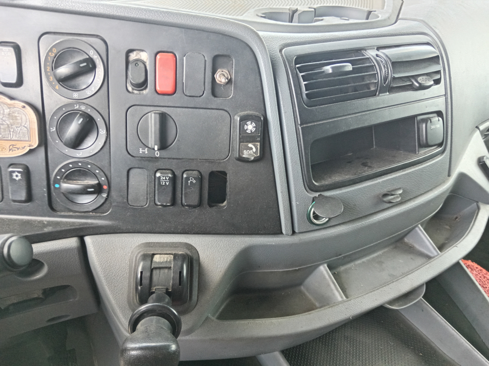 КамАЗ 5490 4x2 Седельный тягач 5490-S5 (Дизель/Газ, 12,0 л, 401 л.с., МТ)