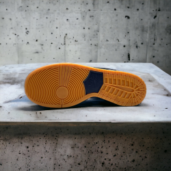 Nike SB Dunk Low • Navy Black Gum