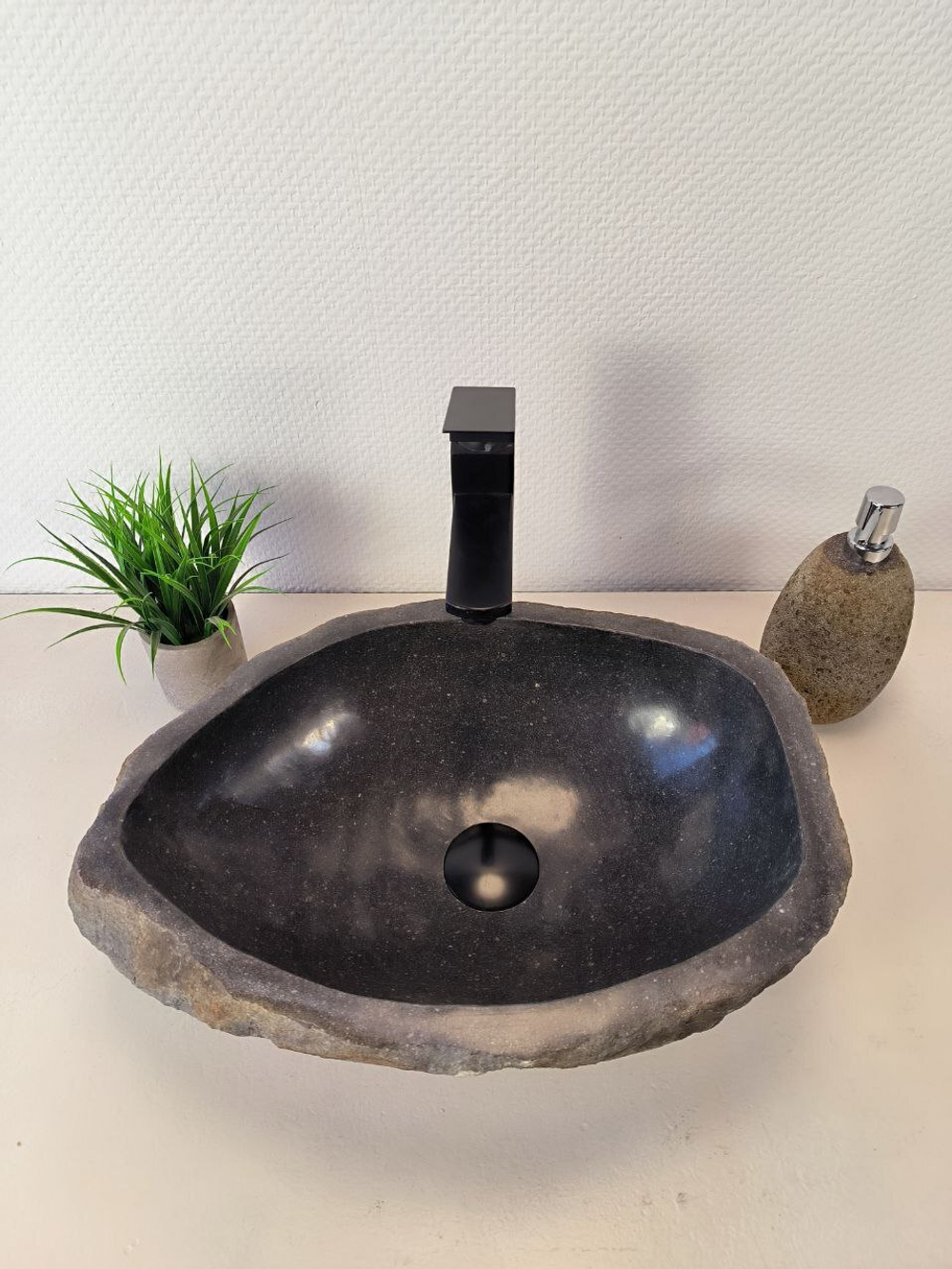 Раковина из речного камня RS-65962 45х34х15 из натурального камня