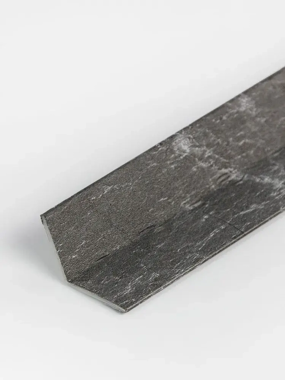 Угол к панелям ПВХ ВЕК универсальный Стоун антрацит 3000 мм