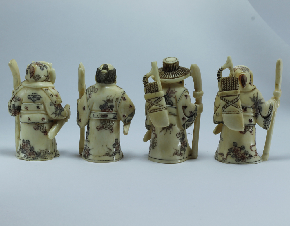 Набор нэцкэ Четыре самурая