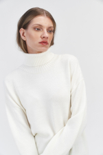 Свитер с воротом из шерсти мериноса