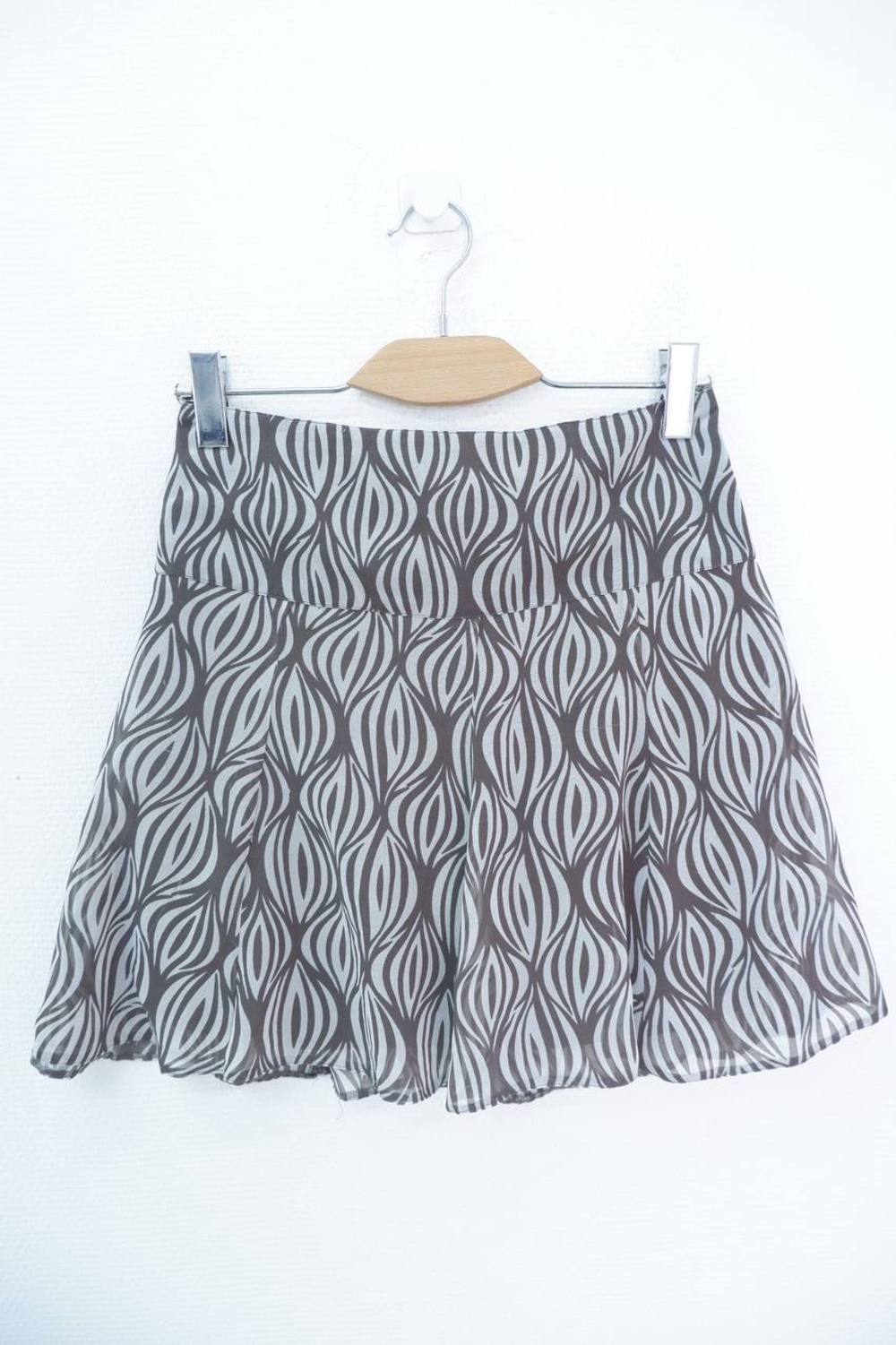 Юбка Camaieu красивая 42 размер