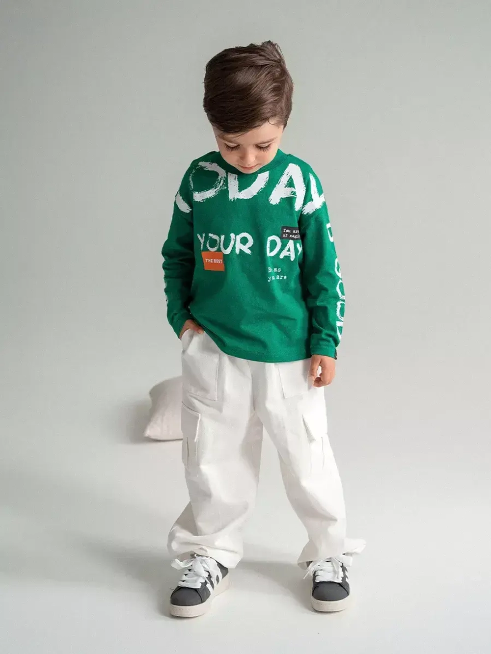 Зеленый лонгслив оверсайз для мальчика