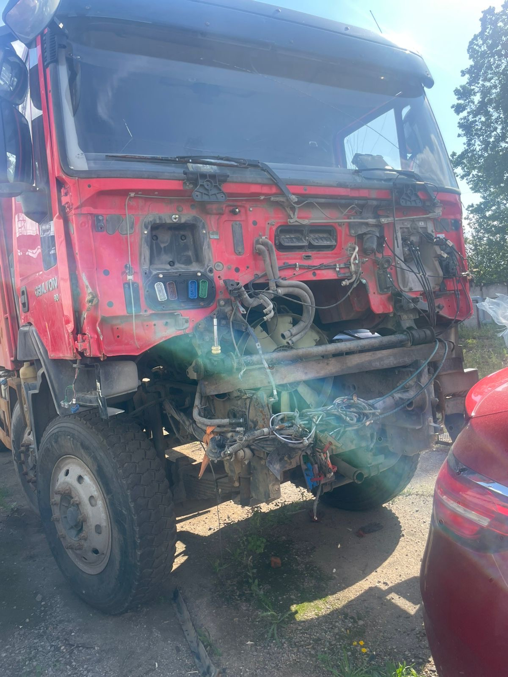 HONGYAN 908 8x4 Самосвал CQ3406HV39 (Дизельный, 8,7 л, 387 л.с., МТ)
