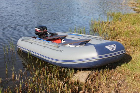 Лодка ПВХ ФЛАГМАН 330 U