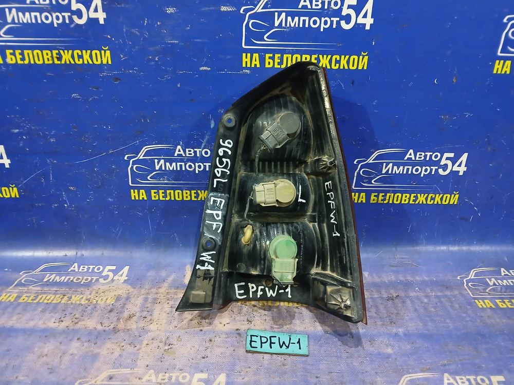 Стоп левый MAZDA TRIBUTE 2002