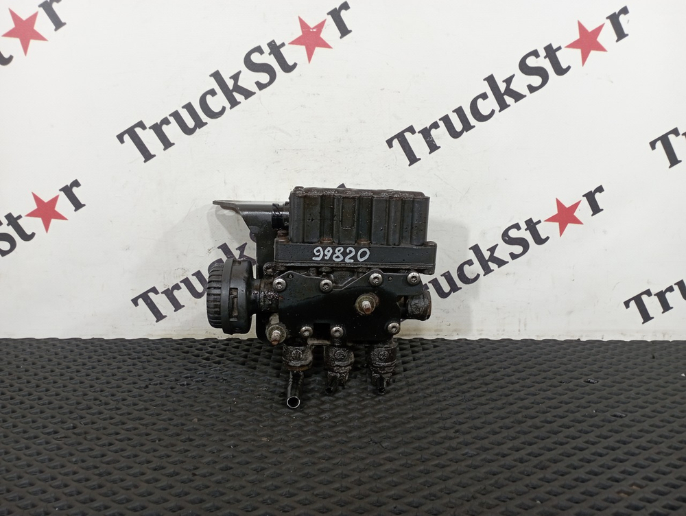 Кран уровня пола главный