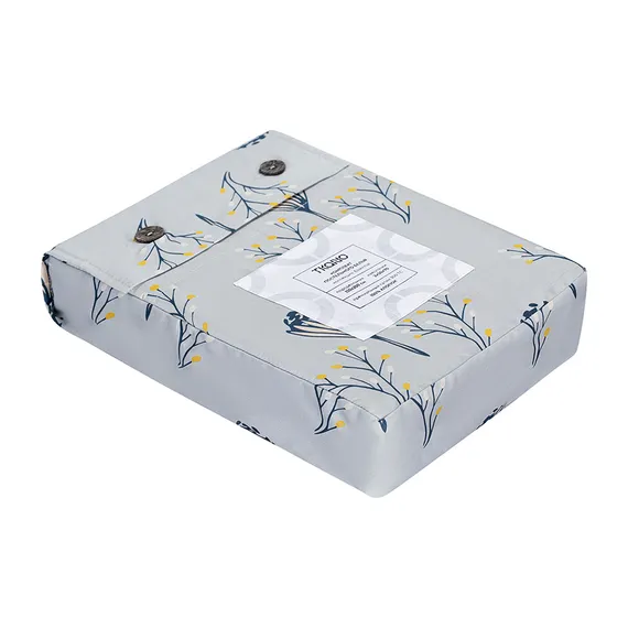 Комплект постельного белья "Полевые цветы" из премиального сатина из коллекции russian north, 150х200 см