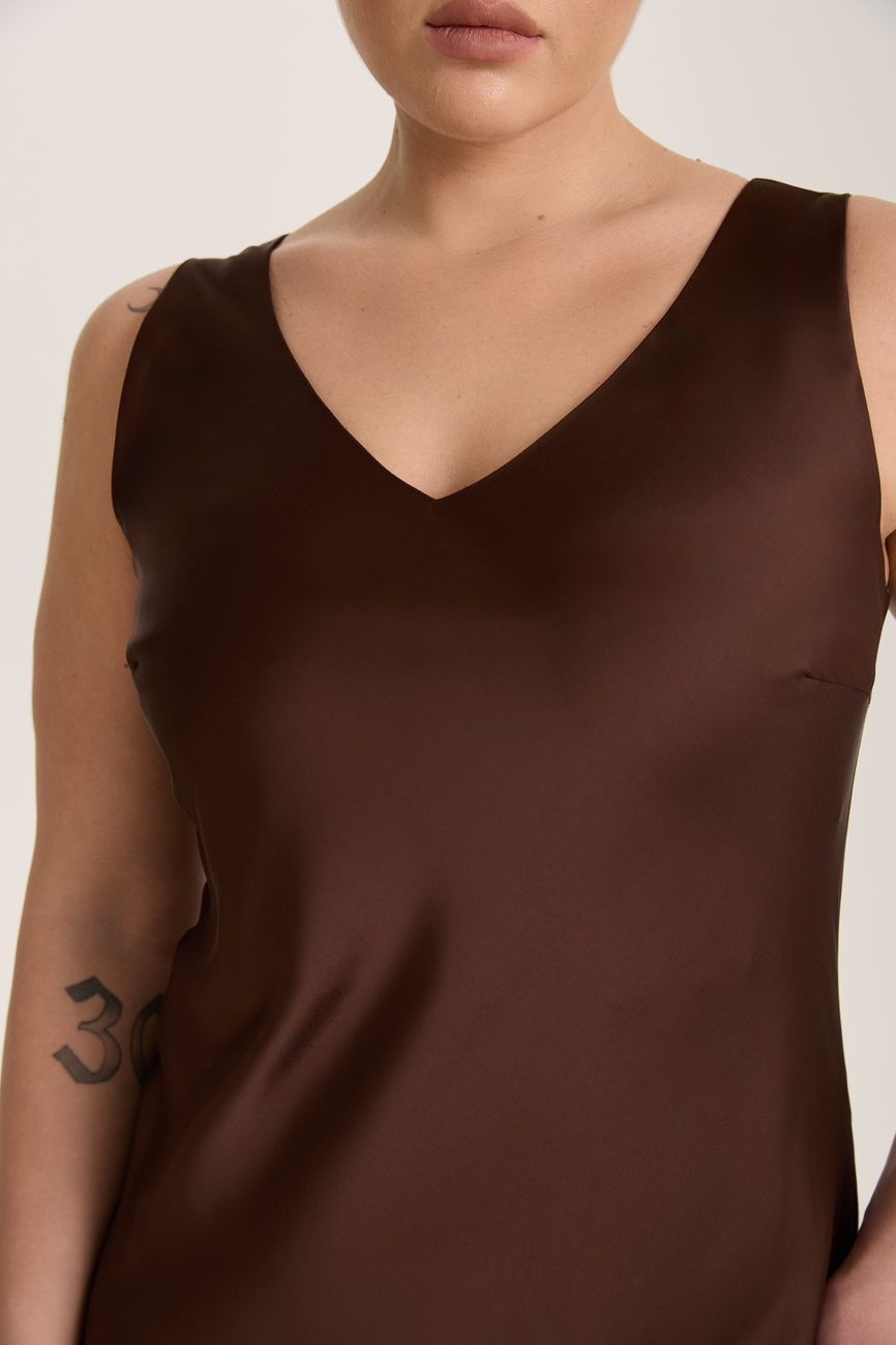 Платье-комбинация на широких бретелях, шоколад