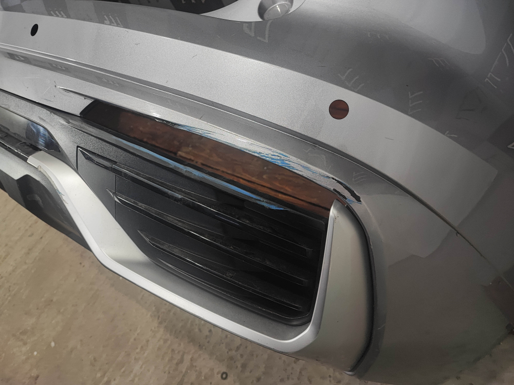 Бампер задний Geely Monjaro 21-нв Б/У Оригинал 6044124500