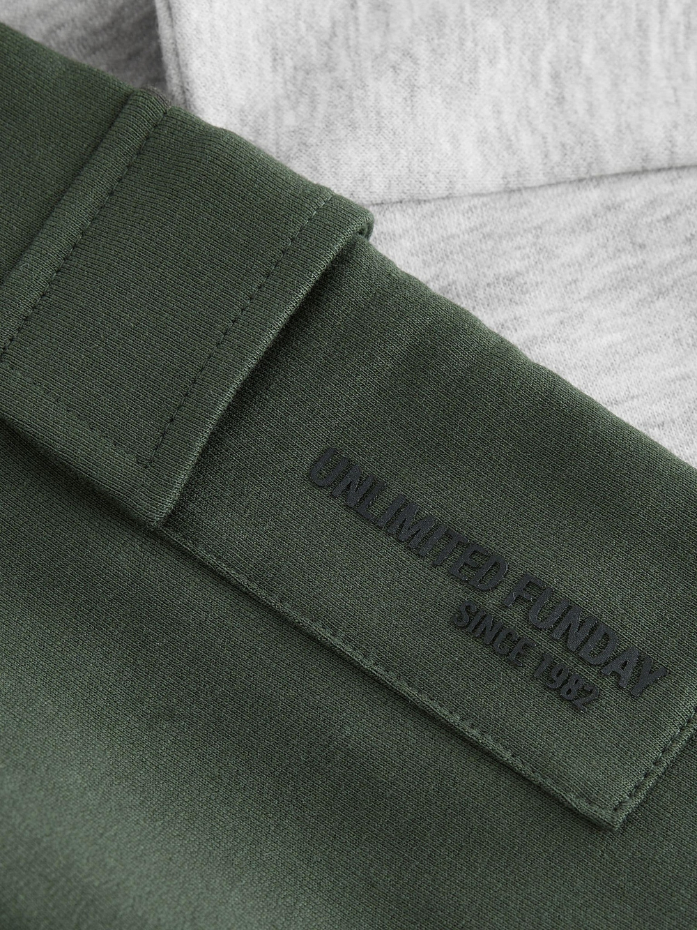 Толстовка и джоггеры в комплекте для мальчика Next 609-523, Серый, Хаки