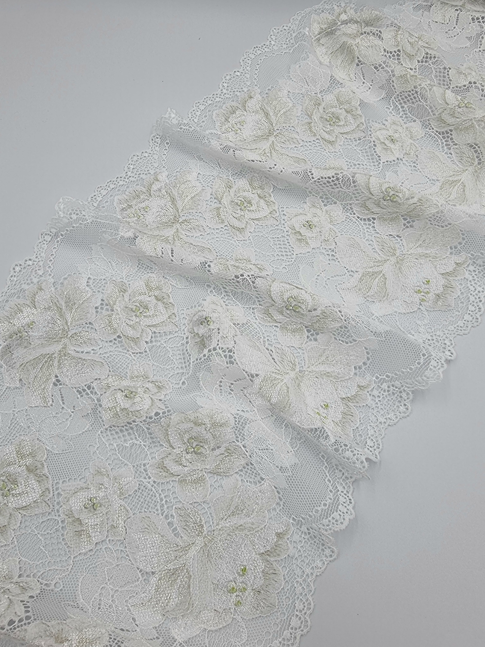 Кружево эластичное молочный/оливковый К784 (Таиланд)