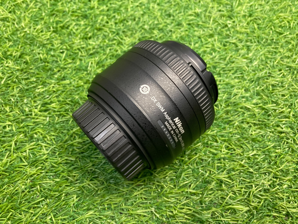Nikon 35mm 1.8G AF-S DX Nikkor