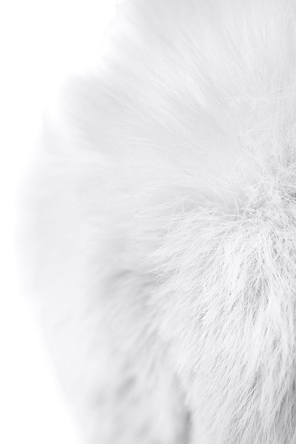 Серебристая анальная втулка 13см с белым хвостиком ToyFa Metal 712025-10