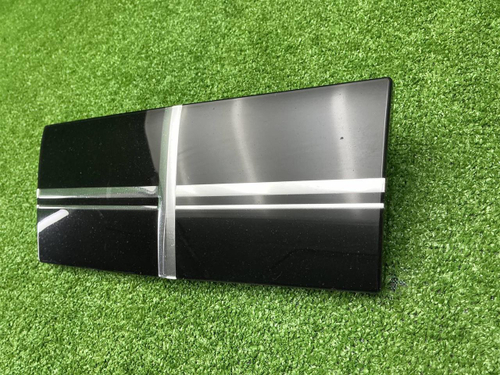 Накладка решетки радиатора Mercedes S W223 (20-нв)