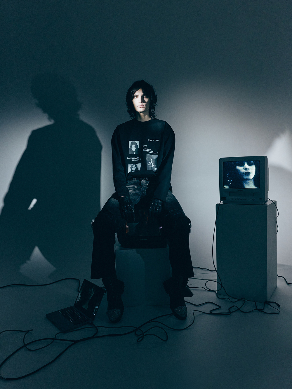 Лонгслив Poison girl, черный