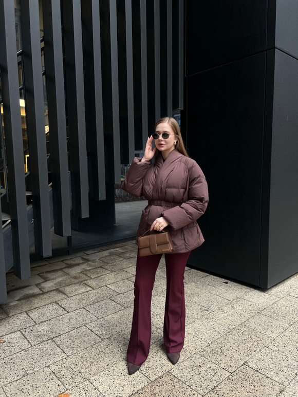 Пуховик Жасмин горький шоколад