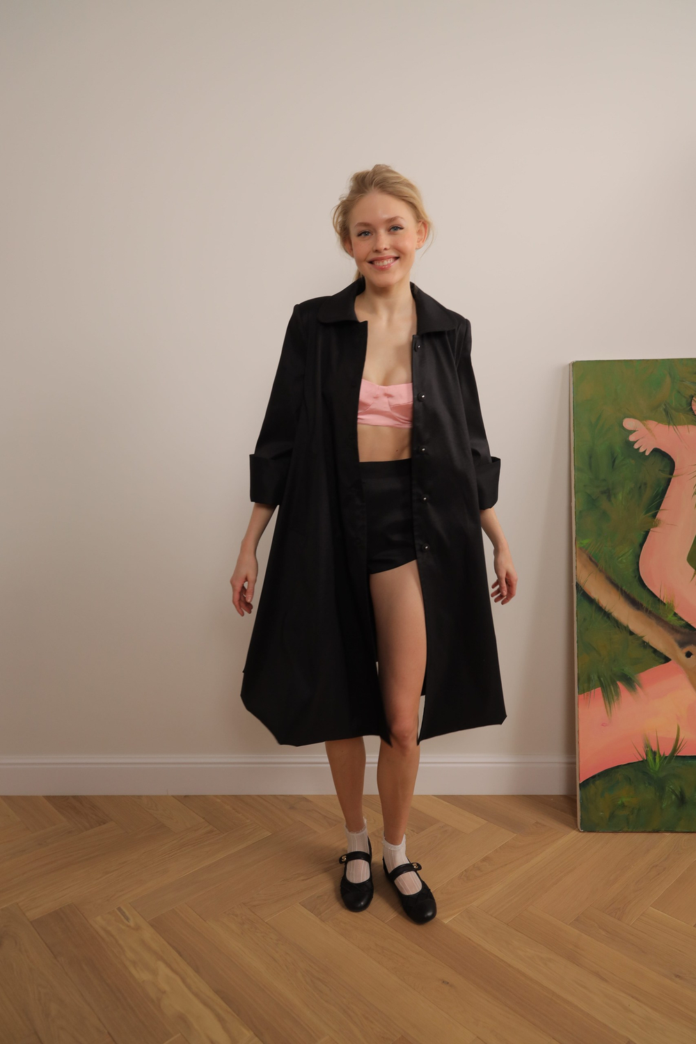 Плащ с бантом