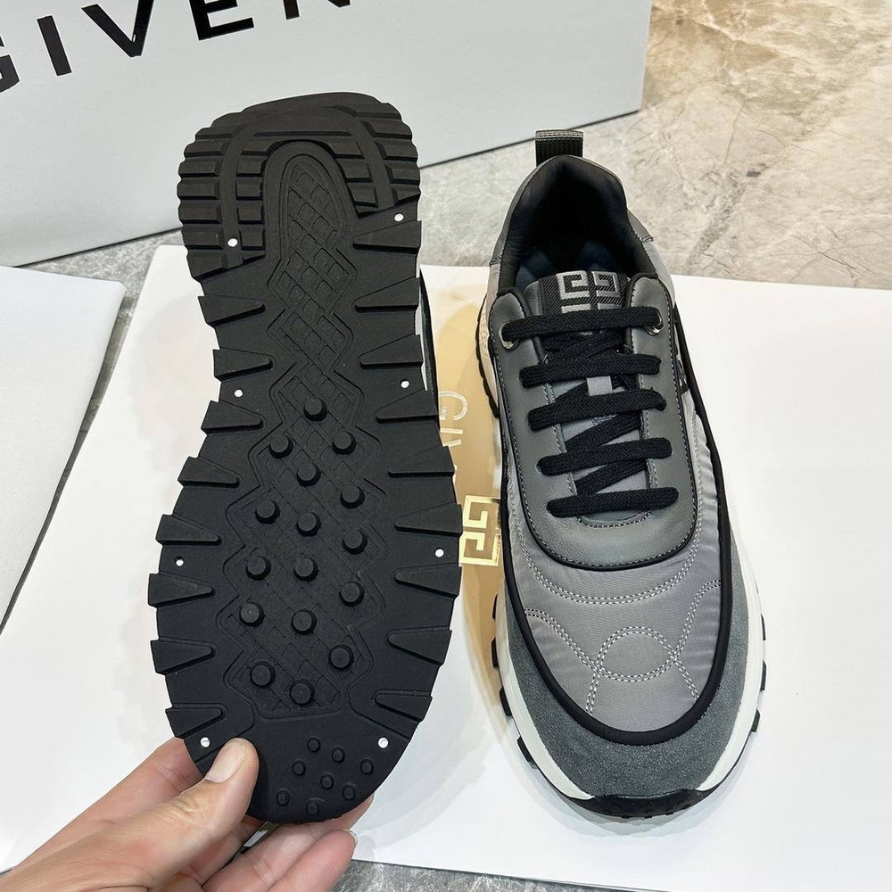 Кроссовки Givenchy