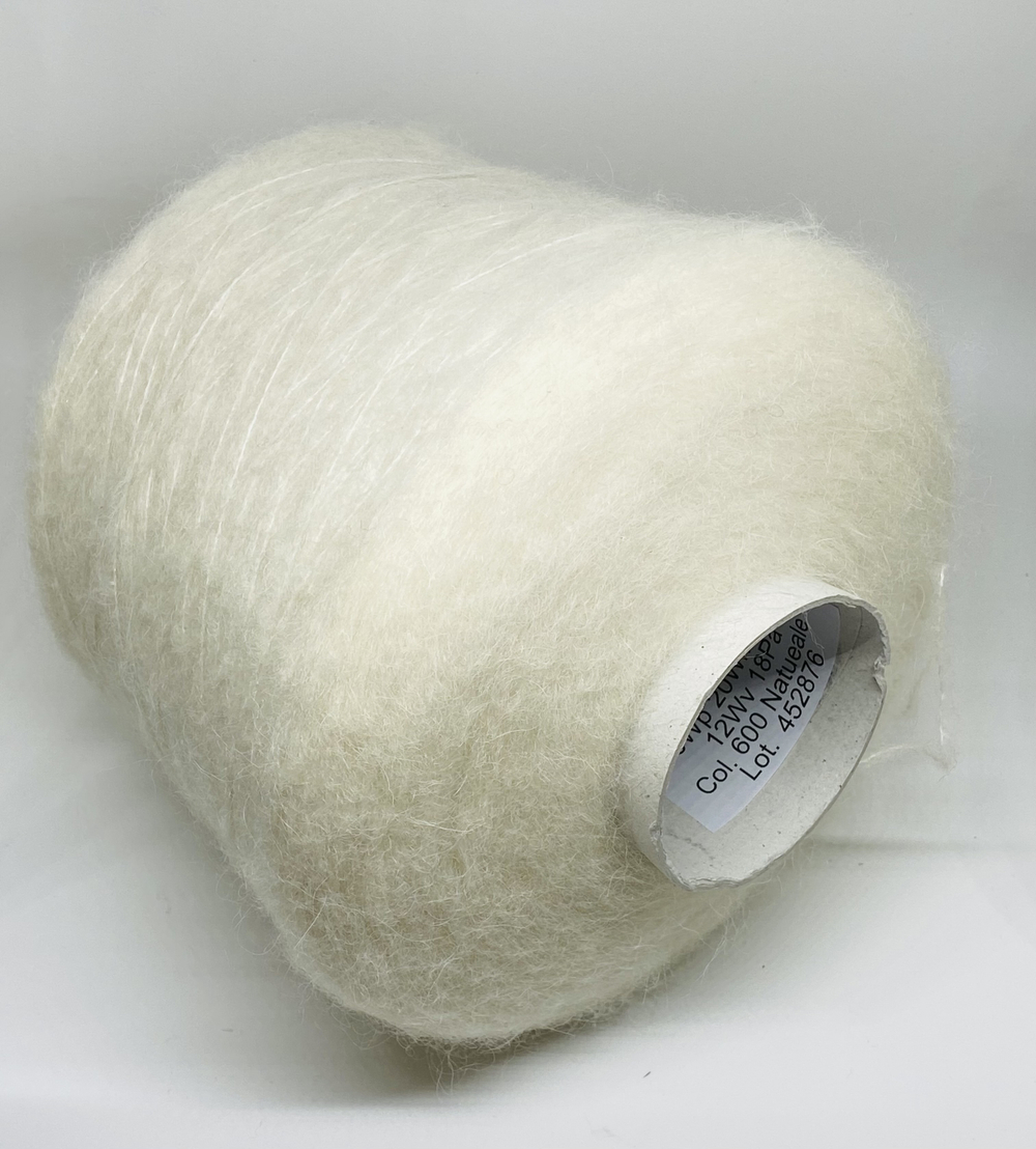 Пряжа на бобине(Италия) 30% альпака 20% шелк 20% мохер 12% мерино 18% п/а. 100г-450м 400г