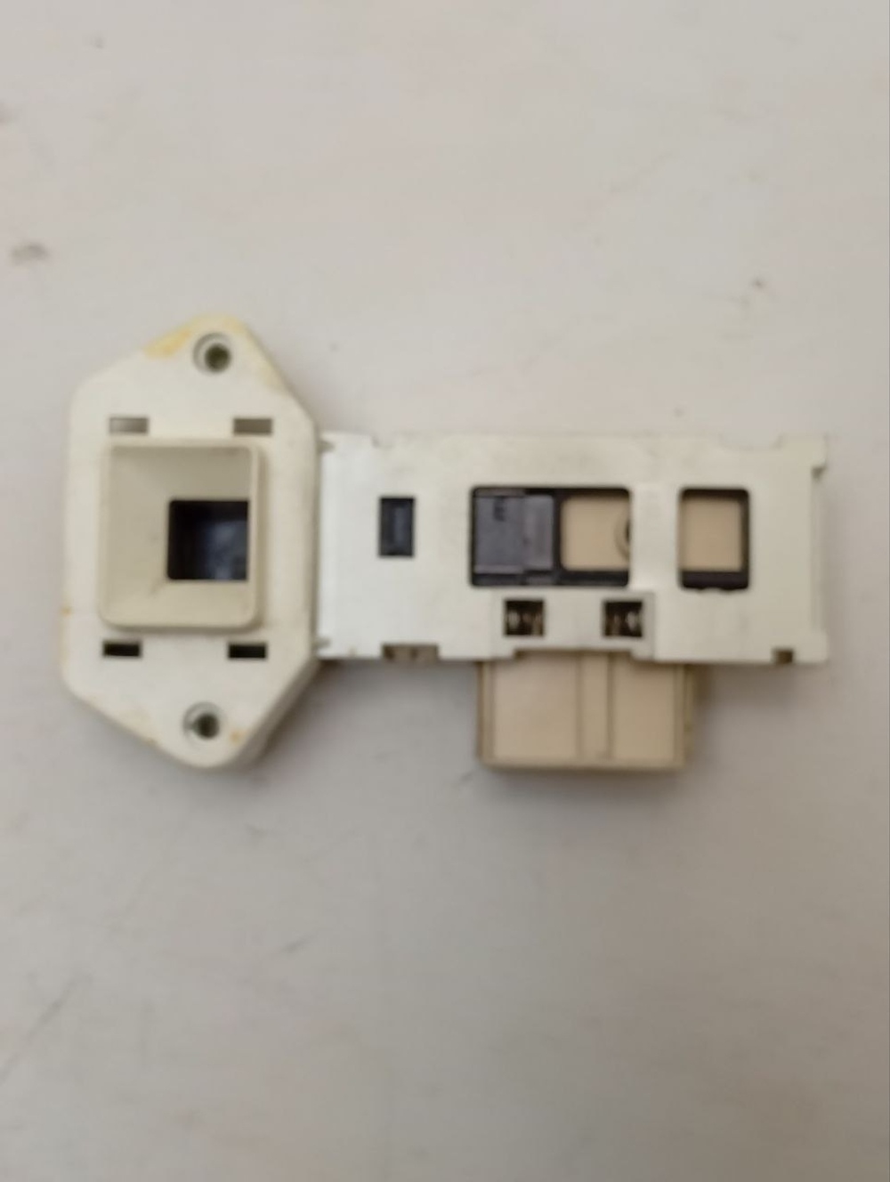 S1WTF3002A кт14 Блокировка люка стиральной машины Bosch, Siemens 182154 б/у