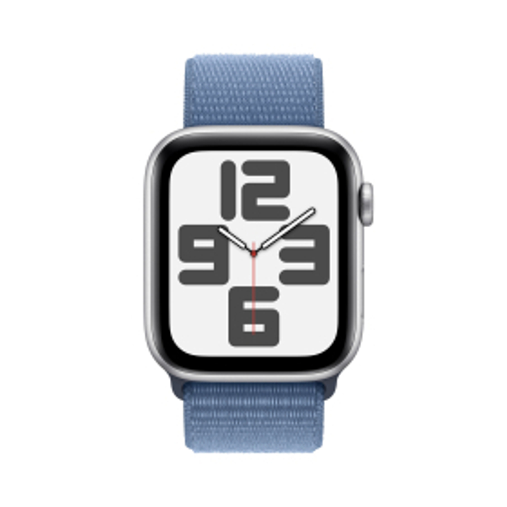 Apple Watch SE 2023, 44 мм, корпус из алюминия серебристого цвета, спортивный браслет цвета «ледяной синий»