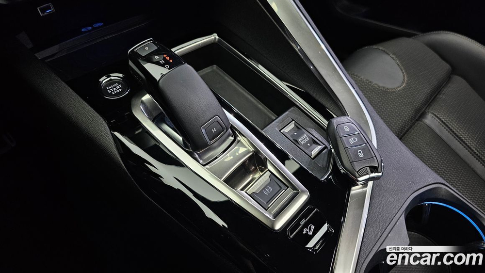 Peugeot 3008 2 Generation 1.2 Pure Tech GT (06.2022)