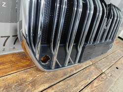 Решетка радиатора Voyah Dream 21-нв Б/У Оригинал 280328005JK02