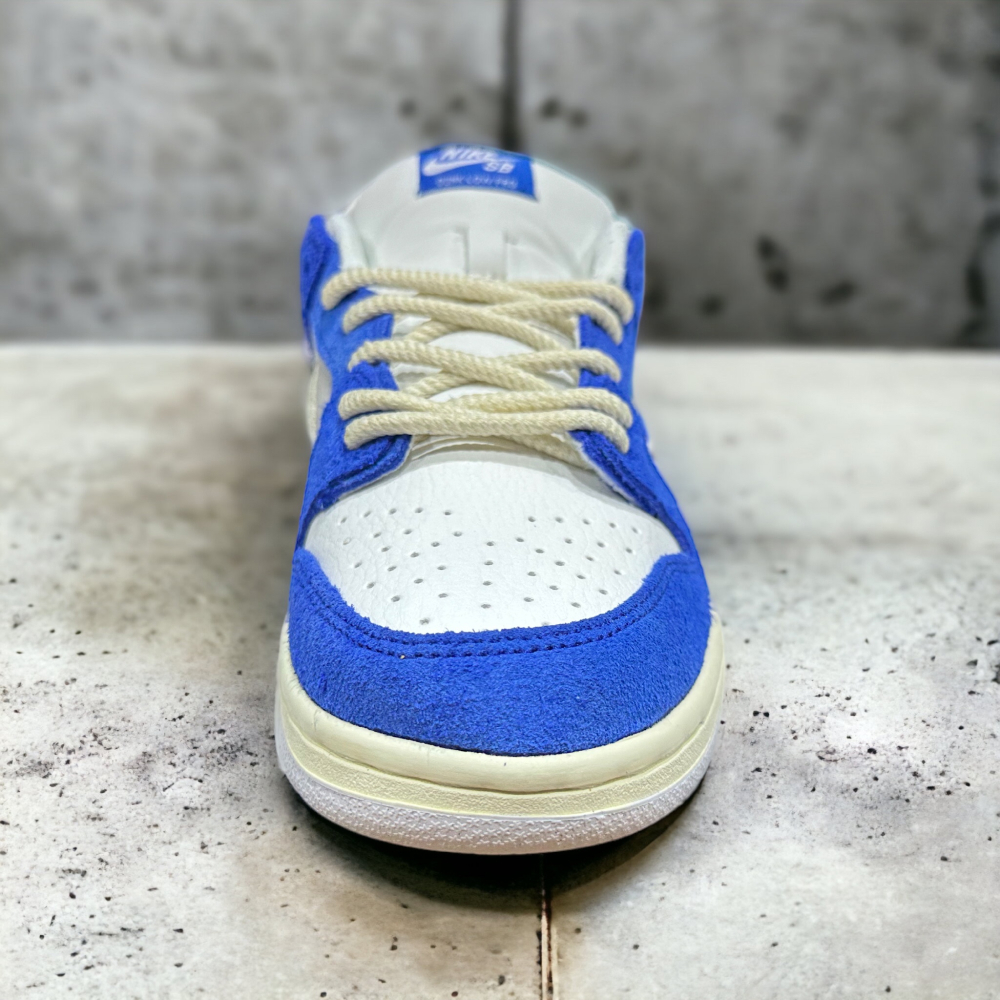 Nike SB Dunk Low • Fly Streetwear