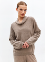 Свитер oversize с воротником-стойкой