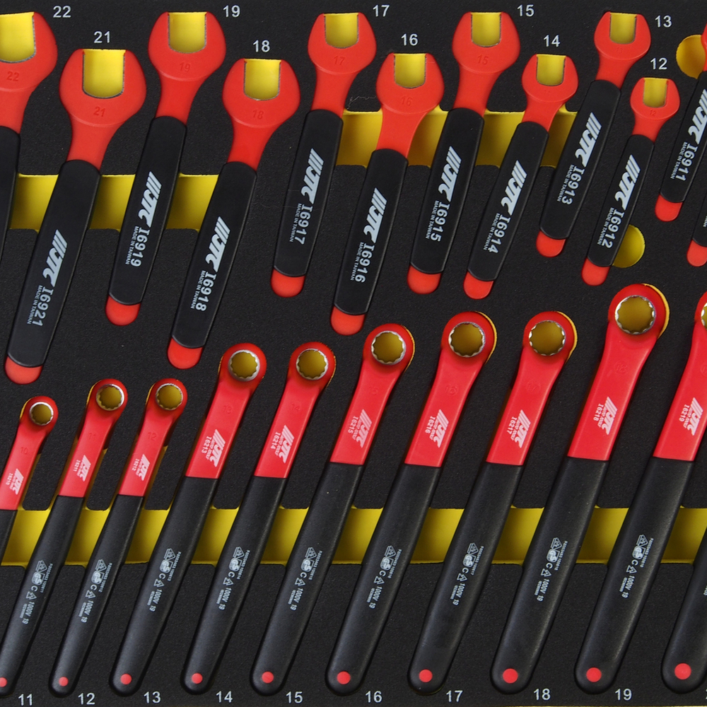 JTC-I4115S - Набор инструментов 115 предметов изолированных комплект JTC - 
№1  I1044 (44 предмета),
№2  I2026 (26 предметов),
№3  I3018 (18 предметов),
№4  I4027 (27 предметов).