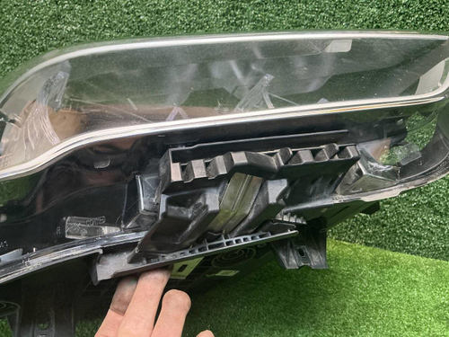 Фара правая BMW X1 F48 (2015-2019) LED