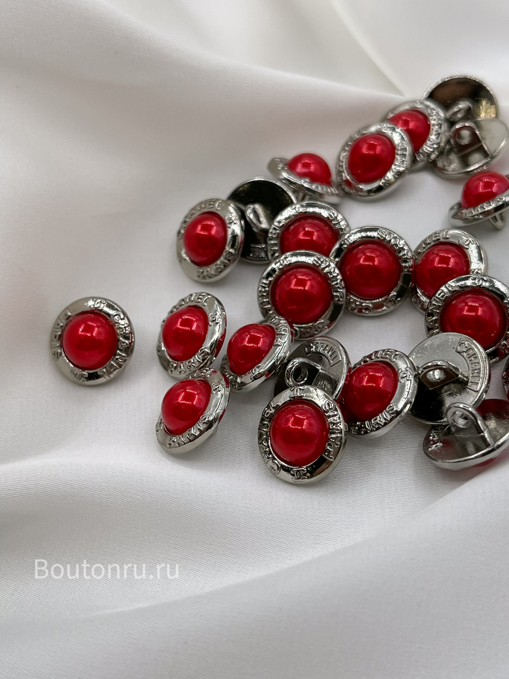 Пуговицы Шан. Жемчуг серебро красные