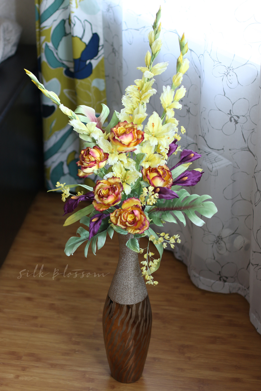 Букет из натурального шелка "Golden Fantasy"