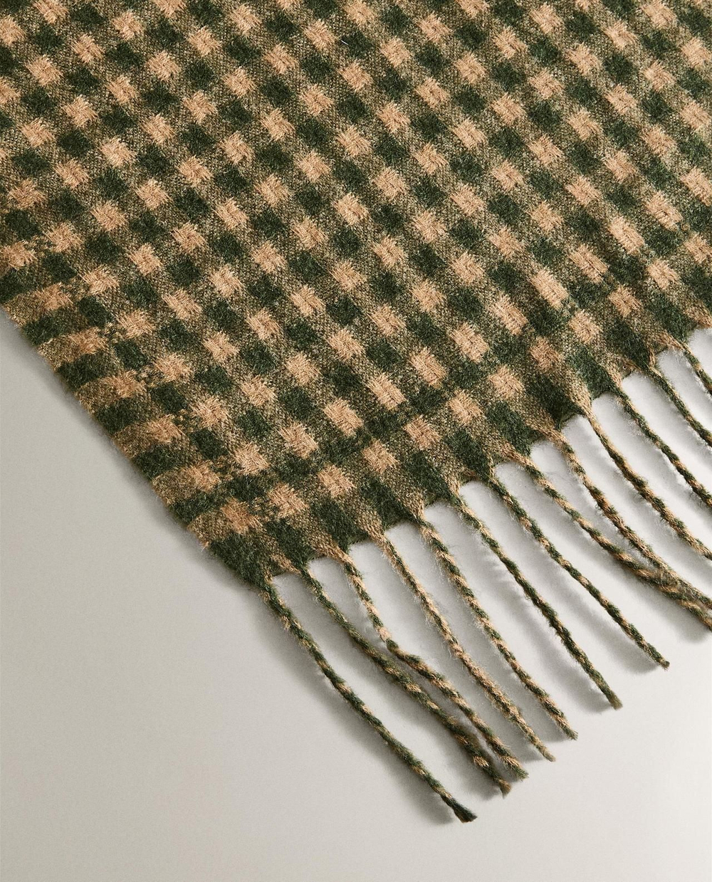 Zara Home - Клетчатый плед с бахромой, зеленый, 140x190 см