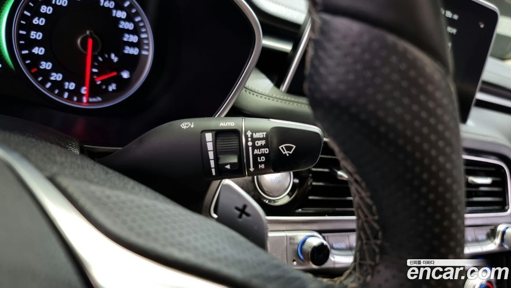 Genesis G70 2.2D (05.2020)