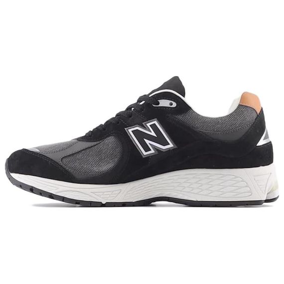 New Balance NB 2002R