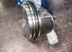 Поршень в сборе GEN 2 1.8T 21 Палец STD