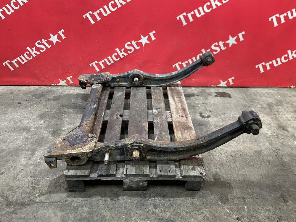 Кронштейн пневморессоры задний