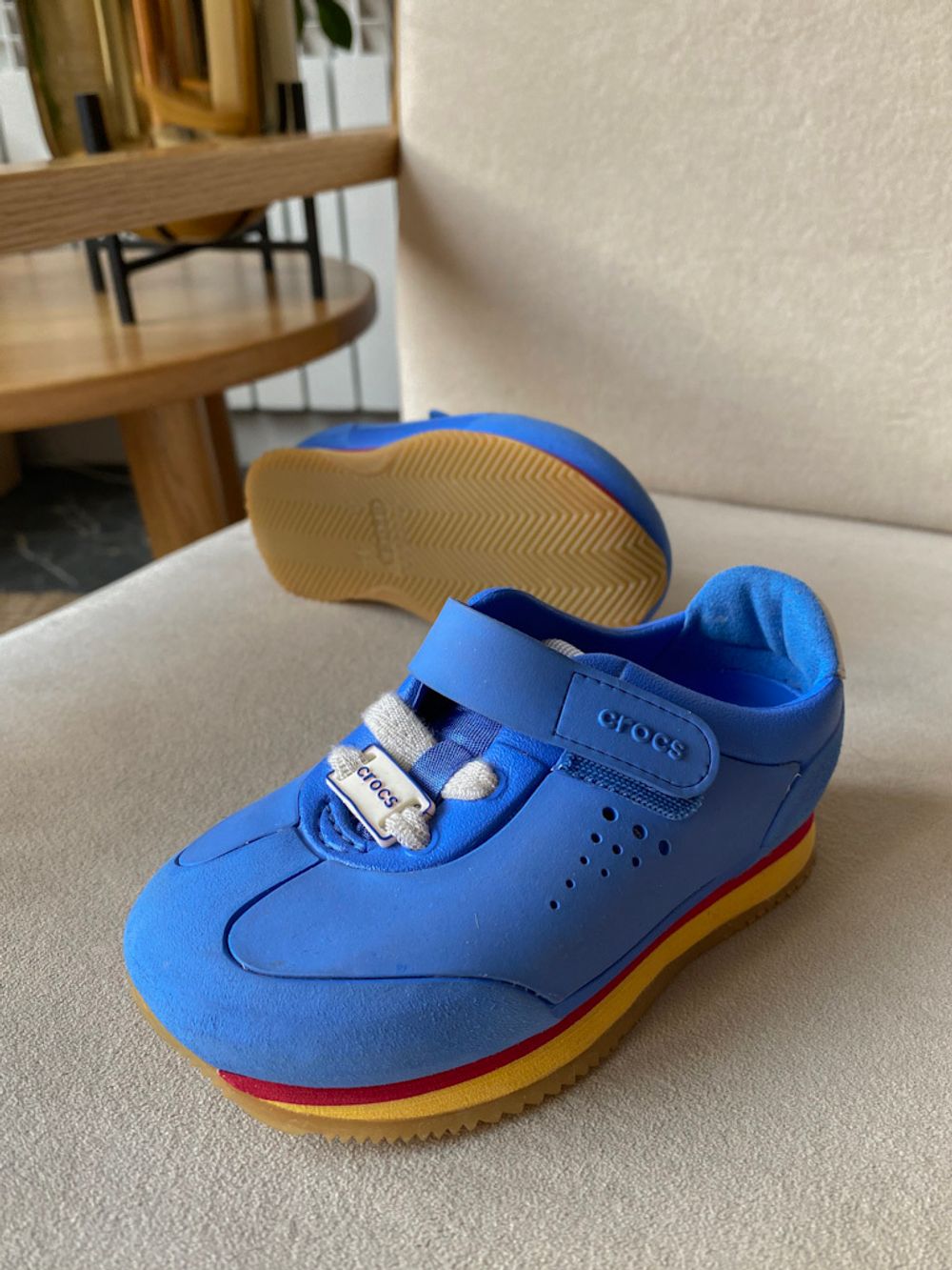 Кроссовки Crocs