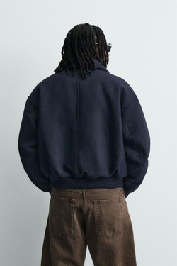 ZARA УКОРОЧЕННАЯ КУРТКА ИЗ СТЕГАНОЙ ТКАНИ, МОРСКОЙ СИНИЙ