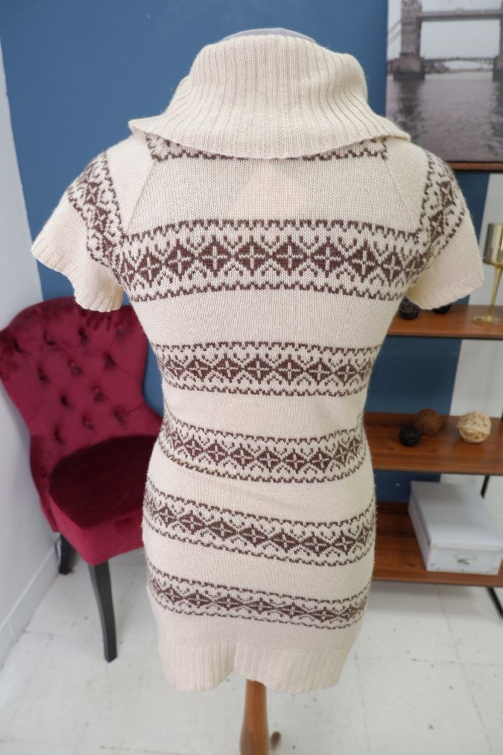 Джемпер Orsay приятного цвета 42 размер