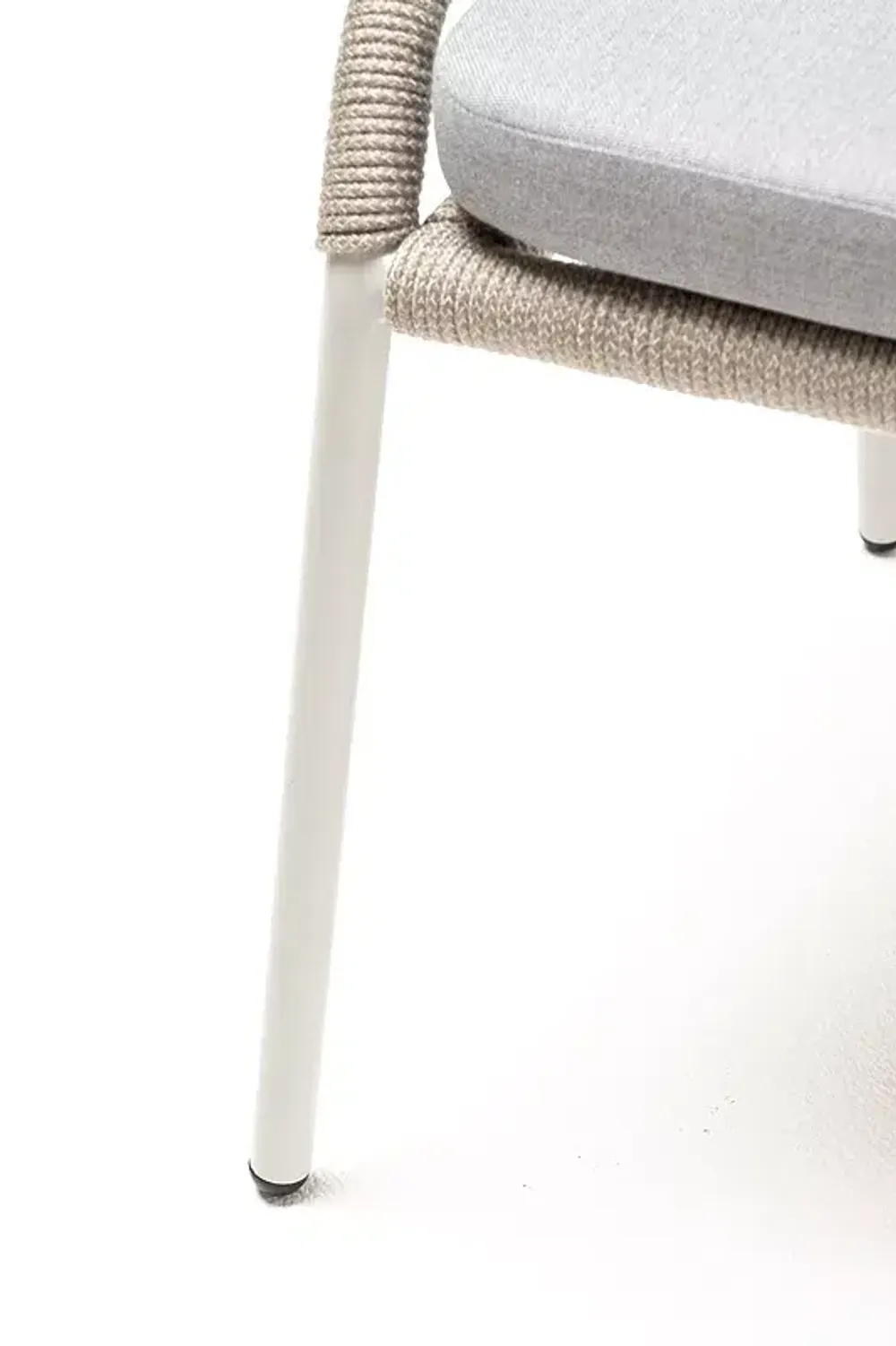 "Милан" стул плетеный из роупа, каркас алюминий светло-серый (RAL7035) муар, роуп серый меланж круглый, ткань светло-серая