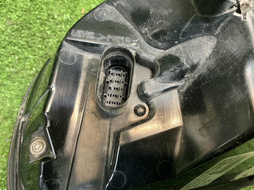 Фонарь левый внутренний Porsche Cayenne 958 14-18