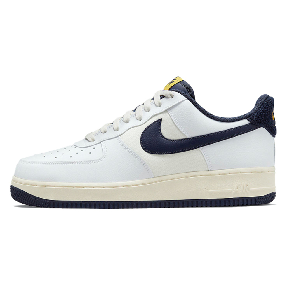 Кроссовки Nike Air Force 1 07 LV8 Varsity Jacket - Michigan