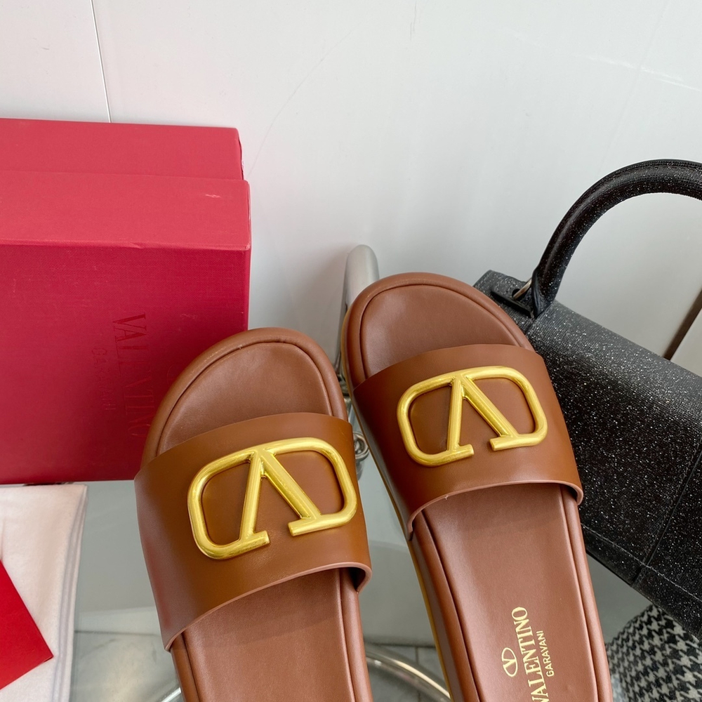Valentino Vlogo Slide Sandal