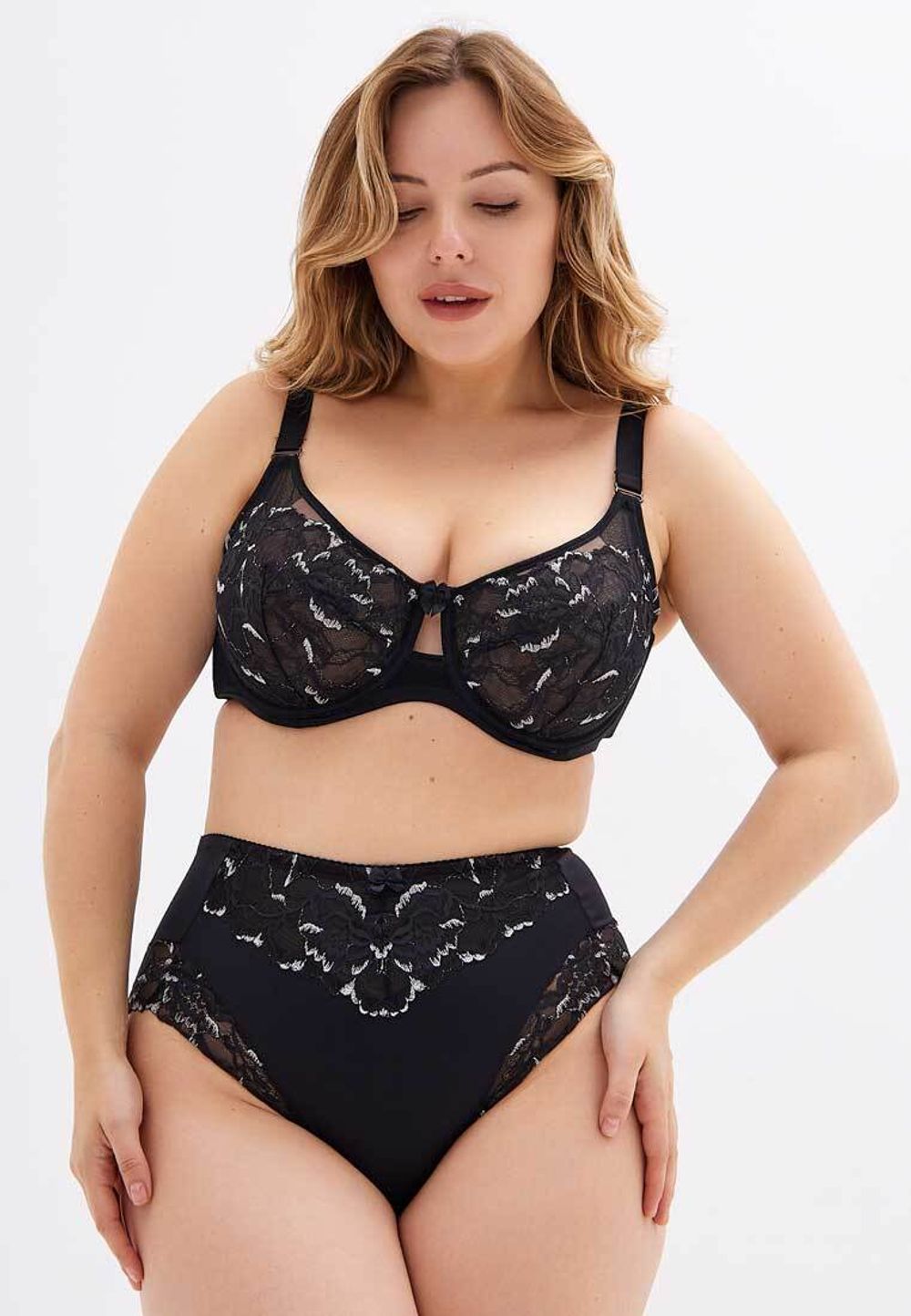 Бюстгальтер кружевной большие размеры