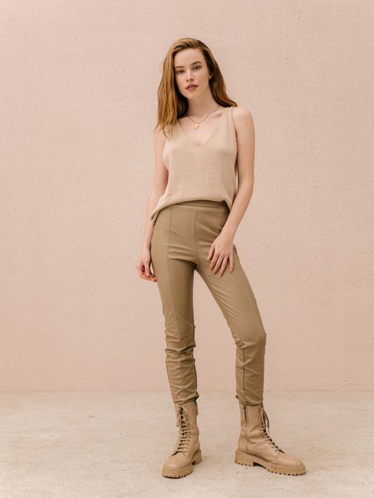 Трикотажная майка с глубоким вырезом / Bohemian Lovers