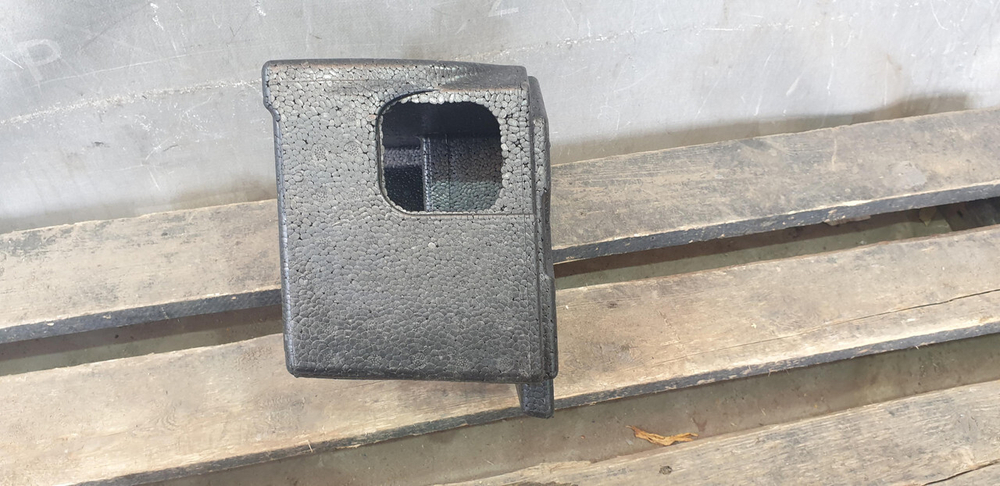 Контейнер в багажник Skoda Yeti 09-14 Б/У Оригинал 5L6858857B